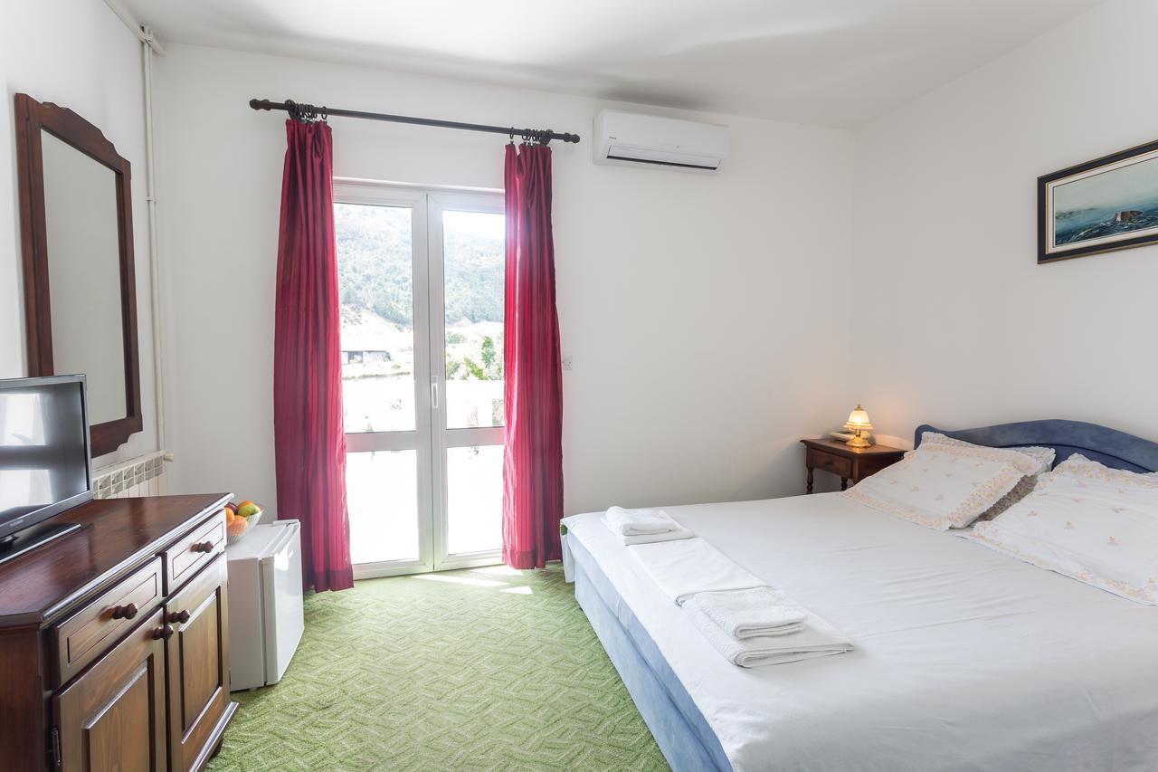 Hotel Jovana Budva Quarto foto